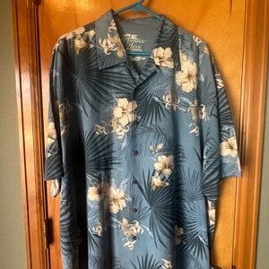 Jamaica Jaxx Blue and Tan Floral Shirt